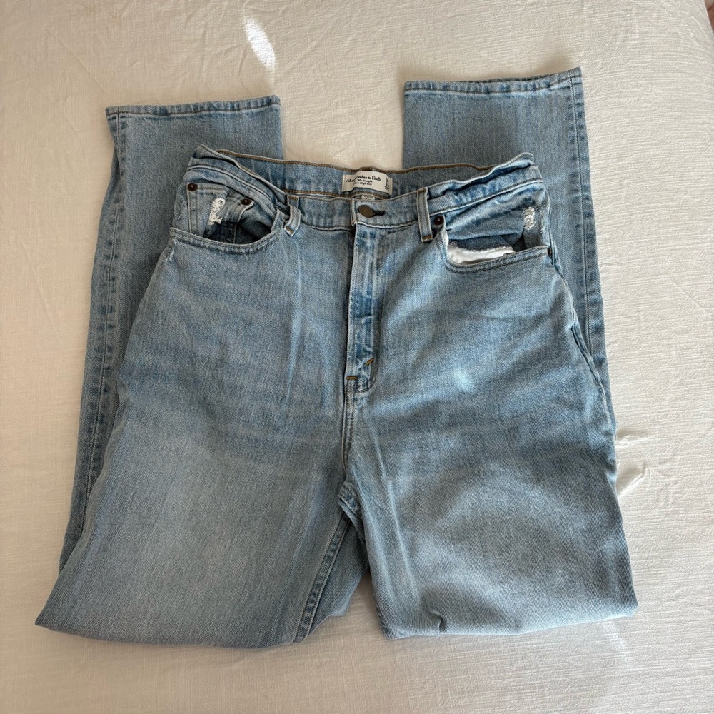 Abercrombie 90’s Straight Jean